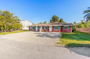 Holmes Beach Bungalow - B